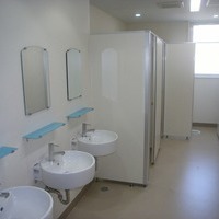【公共施設】藤沢市立高谷小学校トイレ改修工事のサムネイル